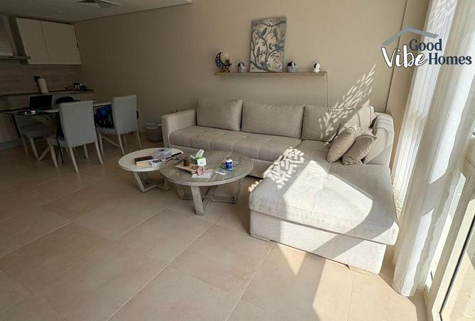 8033629 - Property Image 3