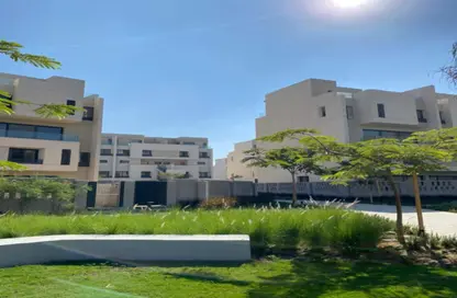 منزل مزدوج - 4 غرف نوم - 5 حمامات للايجار في كمبوند البروج - كمبوندات الشروق - مدينة الشروق - القاهرة