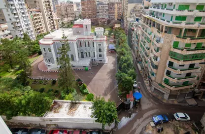 شقة - 4 غرف نوم - 3 حمامات للبيع في سابا باشا - حي شرق - الاسكندرية