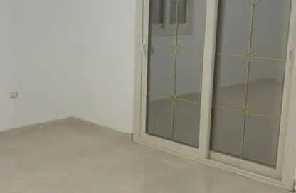 Apartment - 3 Bedrooms - 2 Bathrooms for rent in Mohamed Naguib Axis - Abou El Houl - New Cairo City - Cairo
