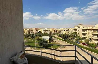 Apartment - 3 Bedrooms - 2 Bathrooms for sale in Doctor Samira Moussa St. - 5th District - Obour City - Qalyubia