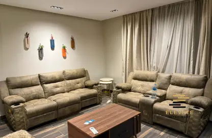 Twin House - 3 Bedrooms - 4 Bathrooms for rent in Hyde Park - New Cairo City - Cairo