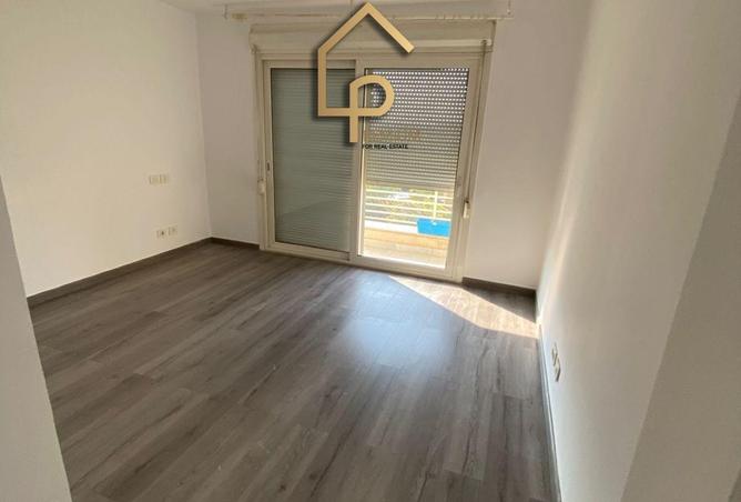 8511958 - Property Image 2