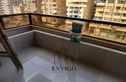 شقة - 3 غرف نوم - 2 حمامات للبيع في شارع ابو داوود الظاهري - المنطقة السادسة - مدينة نصر - القاهرة