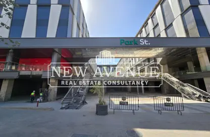 مساحات مكتبية - استوديو - 2 حمامات للبيع في 5 اي لواترواي - الطريق الدائري - التجمع الخامس - مدينة القاهرة الجديدة - القاهرة