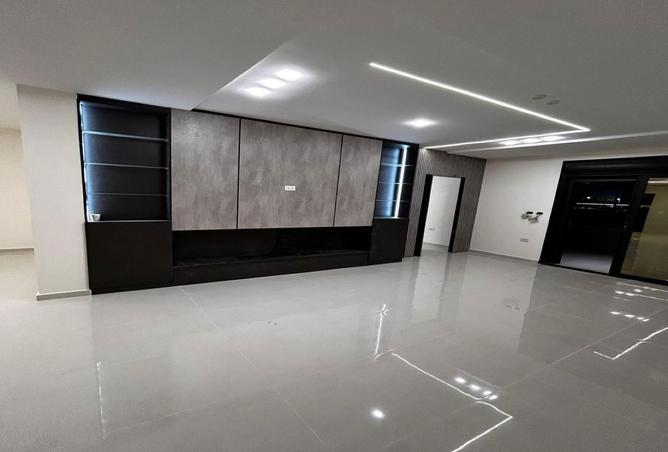 8426003 - Property Main Image