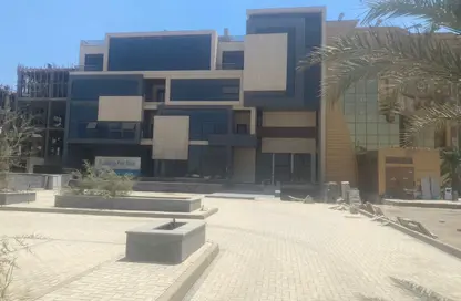 Whole Building - Studio - 5 Bathrooms for sale in North Teseen St. - The 5th Settlement - New Cairo City - Cairo