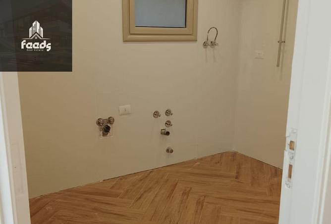 8186611 - Property Image 2