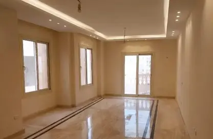 Apartment - 3 Bedrooms - 3 Bathrooms for sale in North Lotus - El Lotus - New Cairo City - Cairo
