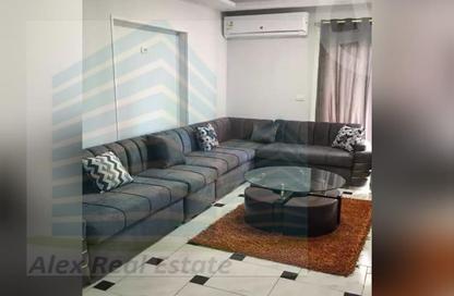 Apartment - 2 Bedrooms - 1 Bathroom for rent in Al Mosheer Ahmed Ismail St. - Sidi Gaber - Hay Sharq - Alexandria