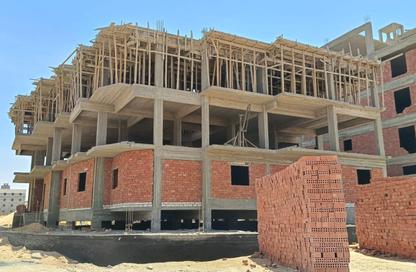 Apartment - 3 Bedrooms - 3 Bathrooms for sale in Bait Alwatan - The 5th Settlement - New Cairo City - Cairo