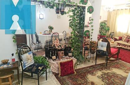 Apartment - 2 Bedrooms - 2 Bathrooms for sale in Hadayek Al Mohandessin - 4th District - Sheikh Zayed City - Giza