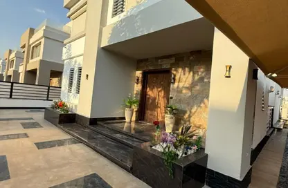 Villa - 4 Bedrooms - 5 Bathrooms for rent in The Residences - Hyde Park - New Cairo City - Cairo