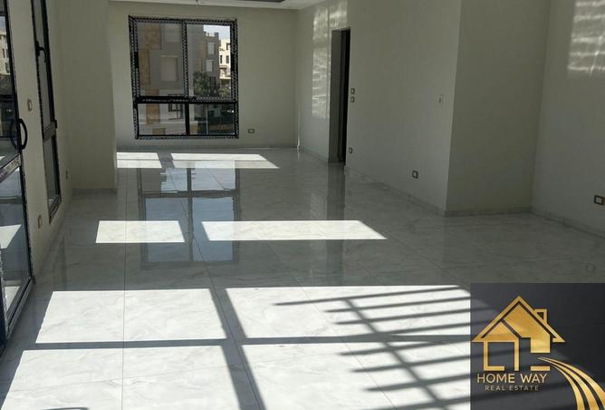 8255257 - Property Image 2