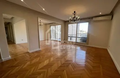Apartment - 3 Bedrooms - 3 Bathrooms for sale in Ibn Zinky St. - Zamalek - Cairo