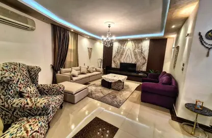 Apartment - 3 Bedrooms - 2 Bathrooms for rent in Doctor Yassin Abdel Ghaffar St. - Area C - Ganoob El Acadimia - New Cairo City - Cairo