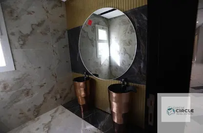 Villa - 6 Bedrooms - 6 Bathrooms for sale in Mivida - 5th Settlement Compounds - The 5th Settlement - New Cairo City - Cairo