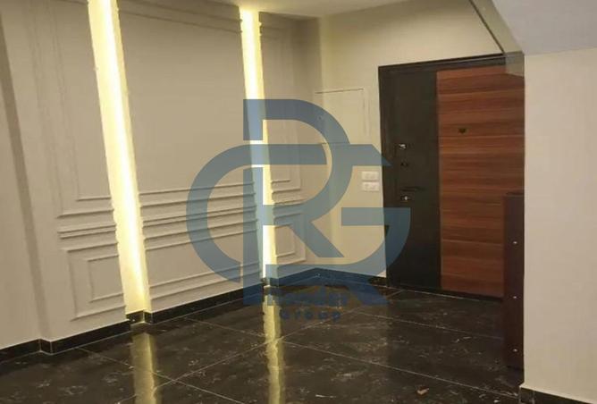 8326077 - Property Image 2