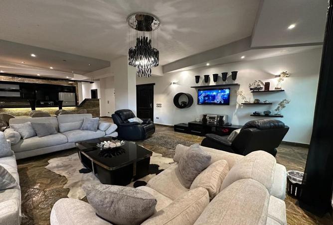 8427152 - Property Image 2