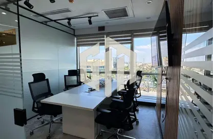 مساحات مكتبية - استوديو - 2 حمامات للايجار في شارع التسعين الشمالي - التجمع الخامس - مدينة القاهرة الجديدة - القاهرة