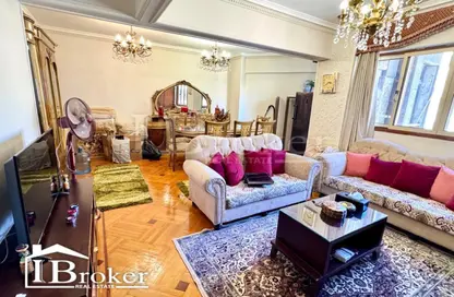 Apartment - 3 Bedrooms - 2 Bathrooms for sale in Laurent - Hay Sharq - Alexandria