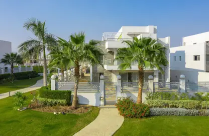 Villa - 3 Bedrooms - 4 Bathrooms for sale in Cleopatra Square - 26th of July Corridor - 6 October City - Giza