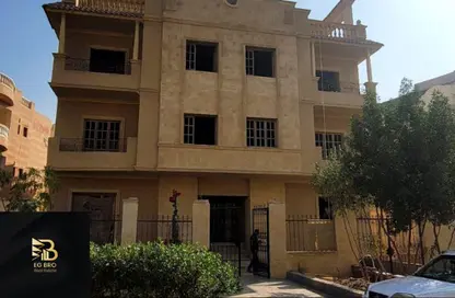 شقة - 4 غرف نوم - 2 حمامات للبيع في البنفسج 12 - البنفسج - مدينة القاهرة الجديدة - القاهرة