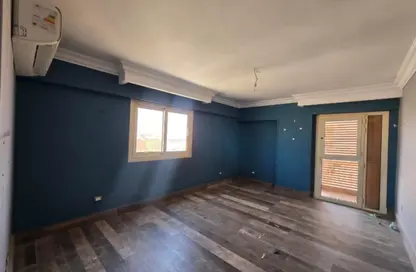 Apartment - 2 Bedrooms - 1 Bathroom for rent in Zahraa El Maadi - Hay El Maadi - Cairo