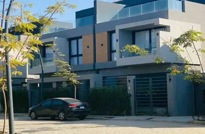 Villa - 4 Bedrooms - 4 Bathrooms for sale in El Patio Sola - El Patio - El Shorouk Compounds - Shorouk City - Cairo