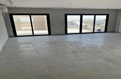 شقة - 3 غرف نوم - 3 حمامات للبيع في فيلدج ويست - كمبوندات الشيخ زايد - الشيخ زايد - الجيزة