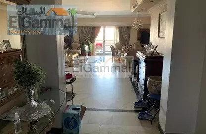 Apartment - 4 Bedrooms - 3 Bathrooms for sale in Abd Al Salam Farid St. - Almazah - Heliopolis - Masr El Gedida - Cairo