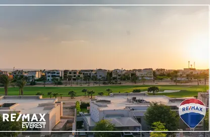 تاون هاوس - 4 غرف نوم - 4 حمامات للايجار في بيراميدز هايتس - طريق مصر اسكندرية الصحراوي - مدينة 6 أكتوبر - الجيزة