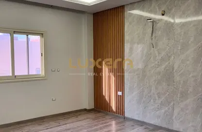 Apartment - 4 Bedrooms - 2 Bathrooms for rent in Al Andalus Buildings - Al Andalus District - New Cairo City - Cairo