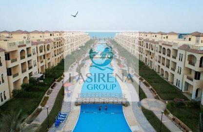 Chalet - 2 Bedrooms - 2 Bathrooms for sale in Lasirena Palm Beach - Al Ain Al Sokhna - Suez