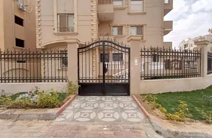 شقة - 3 غرف نوم - 2 حمامات للايجار في الحي السادس عشر - الشيخ زايد - الجيزة