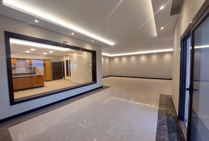 8082073 - Property Image 2