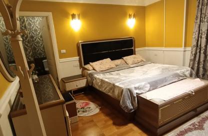 Apartment - 3 Bedrooms - 4 Bathrooms for rent in Moez Al Dawla St. - 6th Zone - Nasr City - Cairo