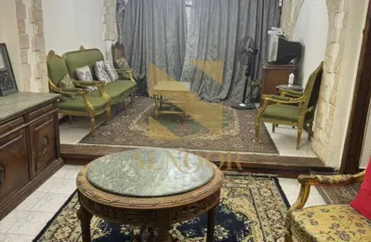 Apartment - 2 Bedrooms - 1 Bathroom for rent in Doctor Ali Lotfy St. - 3rd District - Sheikh Zayed City - Giza