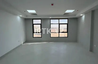 Office Space - Studio - 1 Bathroom for rent in East Hill - 5th Settlement Compounds - The 5th Settlement - New Cairo City - Cairo