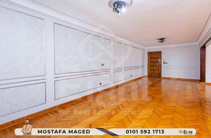 Apartment - 3 Bedrooms - 1 Bathroom for rent in Al Sayeda Sakina Bint Al Hussein St. - Kafr Abdo - Roushdy - Hay Sharq - Alexandria