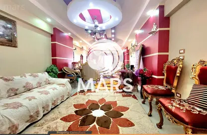 شقة - 3 غرف نوم - 2 حمامات للبيع في شارع الاقصر - كليوباترا - حي شرق - الاسكندرية