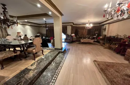 Apartment - 3 Bedrooms - 3 Bathrooms for sale in Abdullah Deraz St. - Ard El Golf - Heliopolis - Masr El Gedida - Cairo