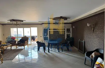 Apartment - 3 Bedrooms - 2 Bathrooms for sale in Tijan - Zahraa El Maadi - Hay El Maadi - Cairo