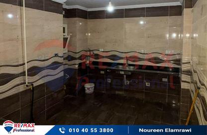 Apartment - 3 Bedrooms - 3 Bathrooms for sale in Al Geish Road - Laurent - Hay Sharq - Alexandria