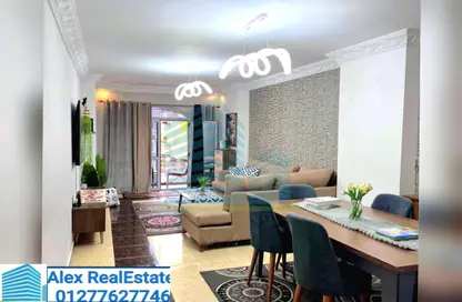 Apartment - 2 Bedrooms - 1 Bathroom for rent in Al Ghardaqah St. - San Stefano - Hay Sharq - Alexandria