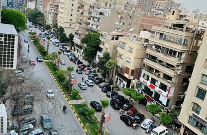 شقة - 3 غرف نوم - 2 حمامات للبيع في شارع سليمان اباظه - المهندسين - الجيزة