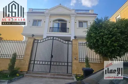 Villa - 7 Bedrooms - 7 Bathrooms for sale in Mena Garden City - Al Motamayez District - 6 October City - Giza