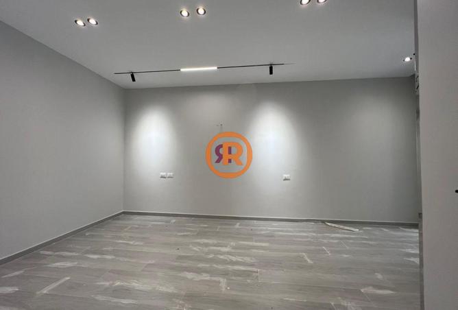 8166104 - Property Image 2