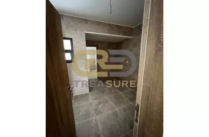 شقة - 2 غرف نوم - 2 حمامات للبيع في فيفث سكوير - المستثمرين الشمالية - مدينة القاهرة الجديدة - القاهرة