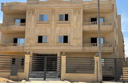 Apartment - 4 Bedrooms - 4 Bathrooms for sale in Moez Al Dawla St. - El Banafseg 6 - El Banafseg - New Cairo City - Cairo